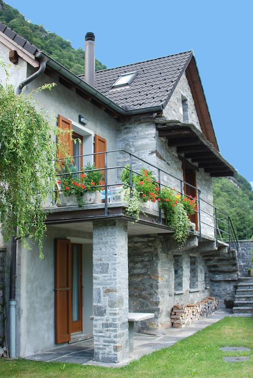 فيلا Casa Fontanella Brione  المظهر الخارجي الصورة